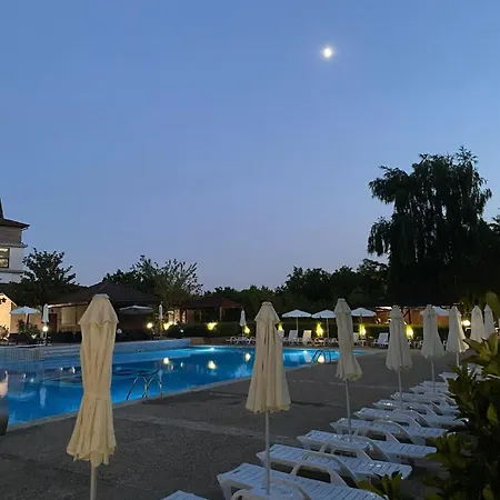 Апартаменти Harmony Hills Tomovi Casa 13 *