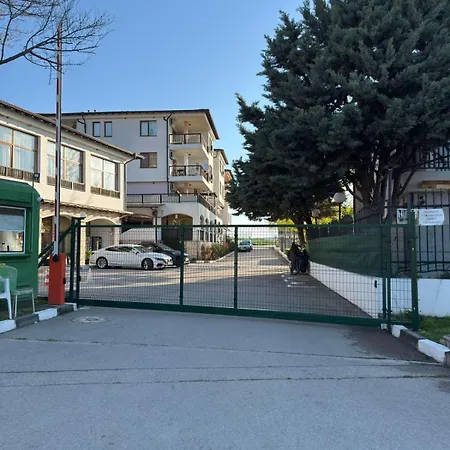 Harmony Hills Tomovi Casa 13 Апартаменти *