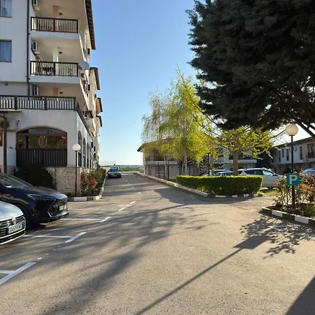 Апартаменти Harmony Hills Tomovi Casa 13 *